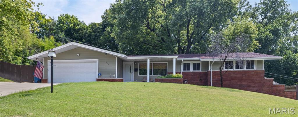 1001 Ostle Drive Property Photo 1