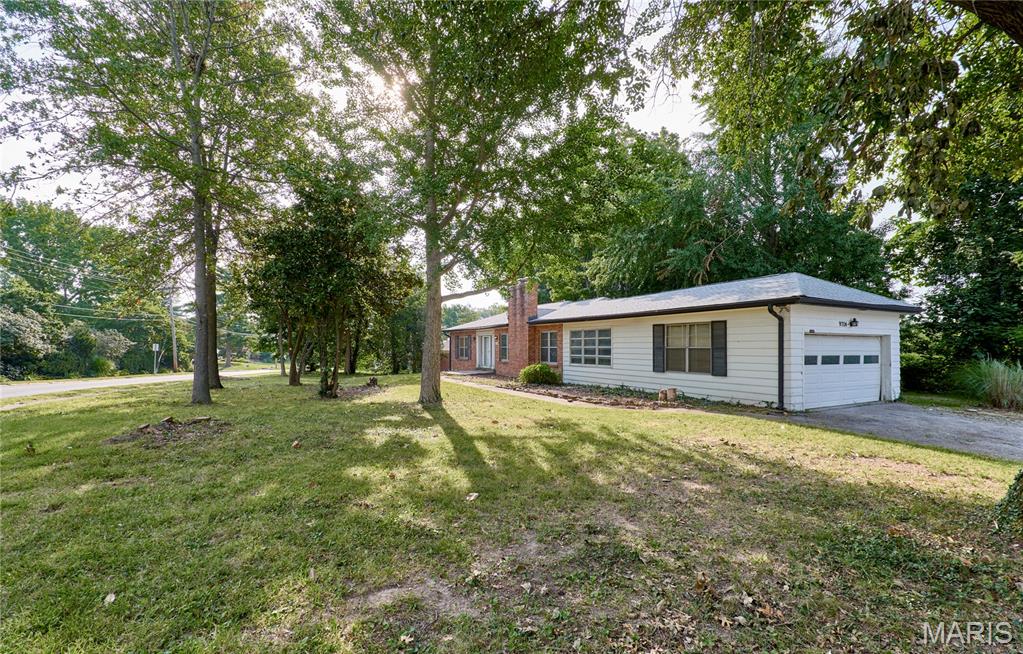 9704 Grandview Drive Property Photo 1