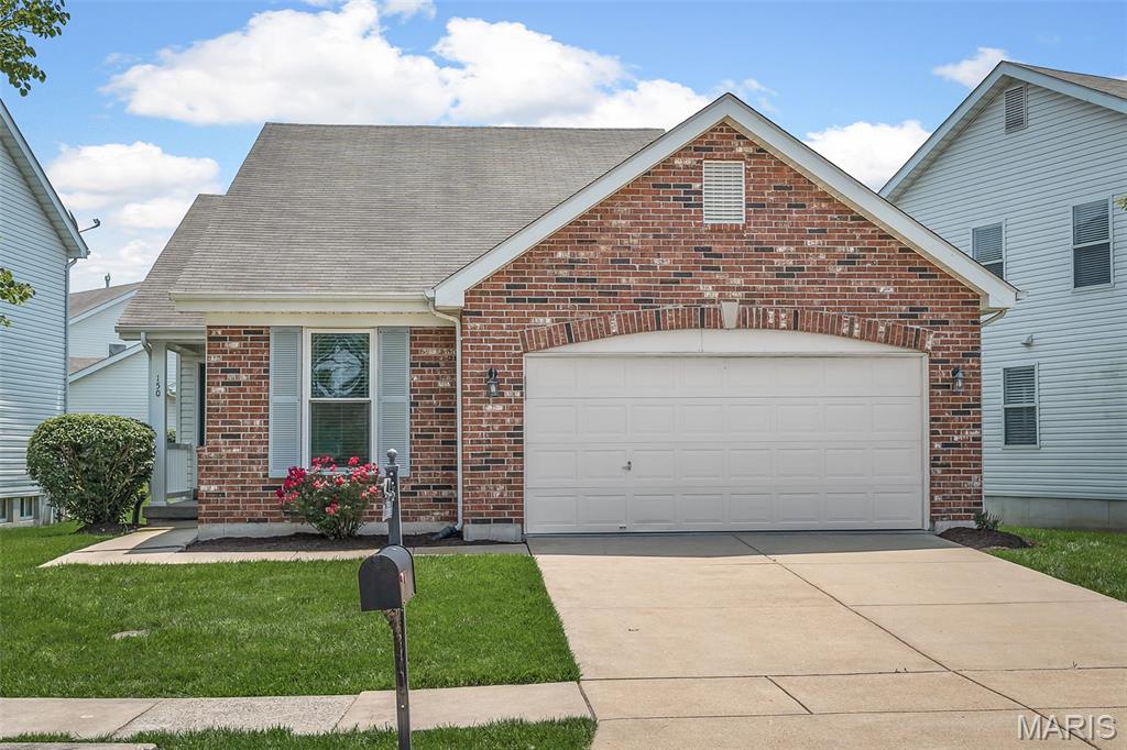 150 Roxbury Drive Property Photo 1