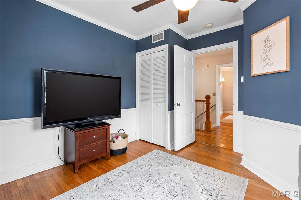 405 N Woodlawn Avenue Property Photo 32