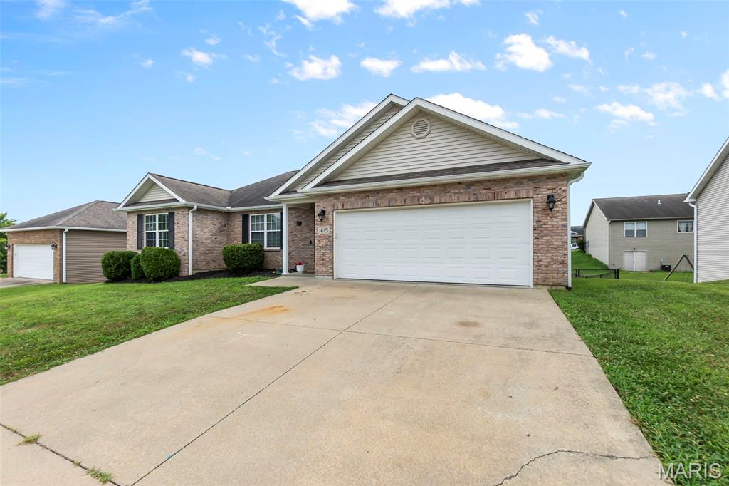 1615 Columbia Drive Property Photo 1
