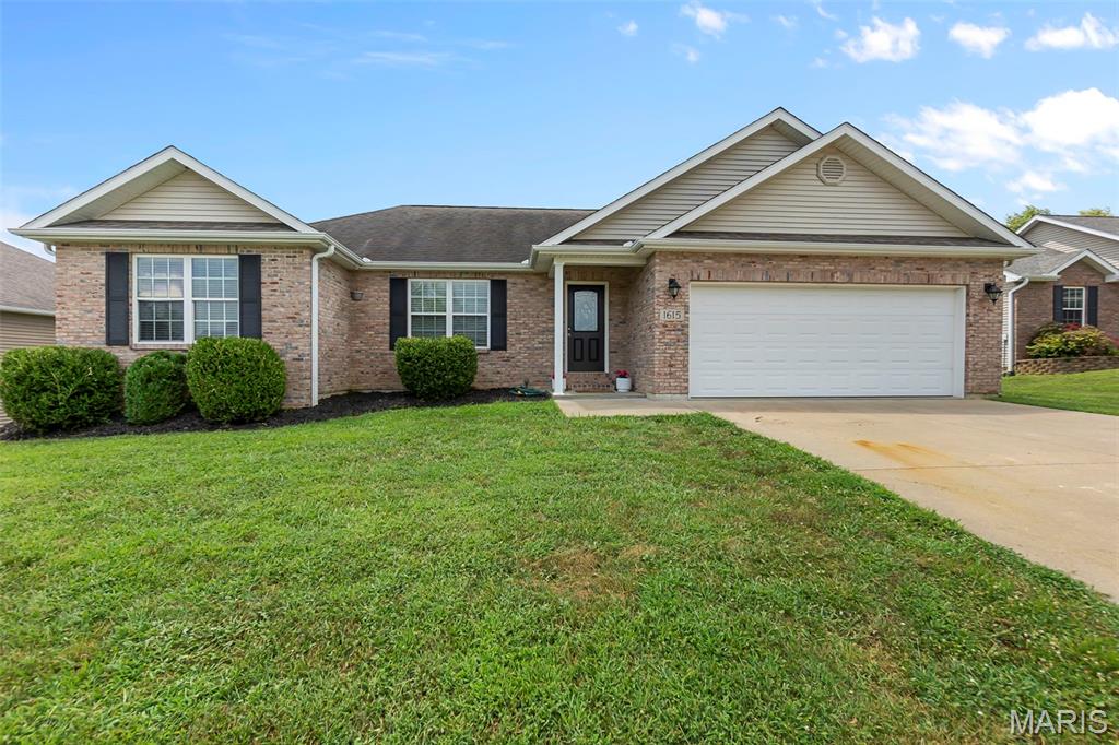 1615 Columbia Drive Property Photo 2