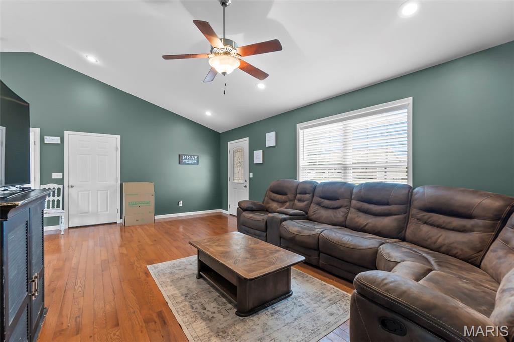1615 Columbia Drive Property Photo 9