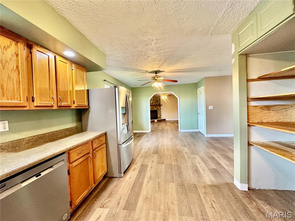 402 Thomas Street Property Photo 4