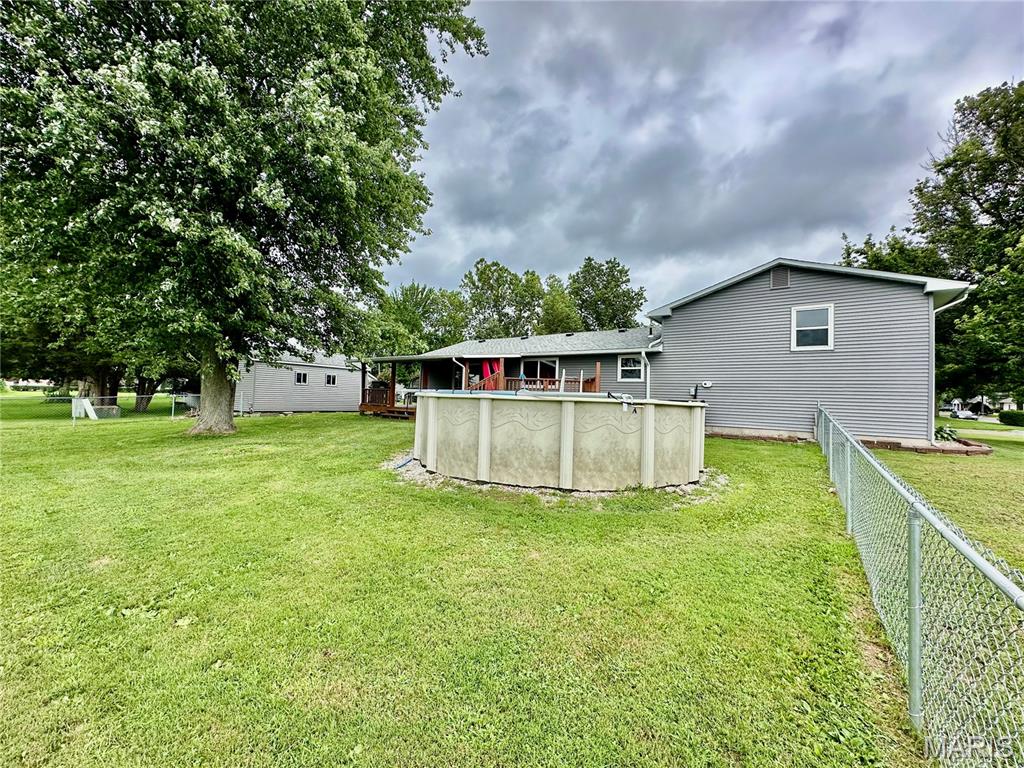 402 Thomas Street Property Photo 35