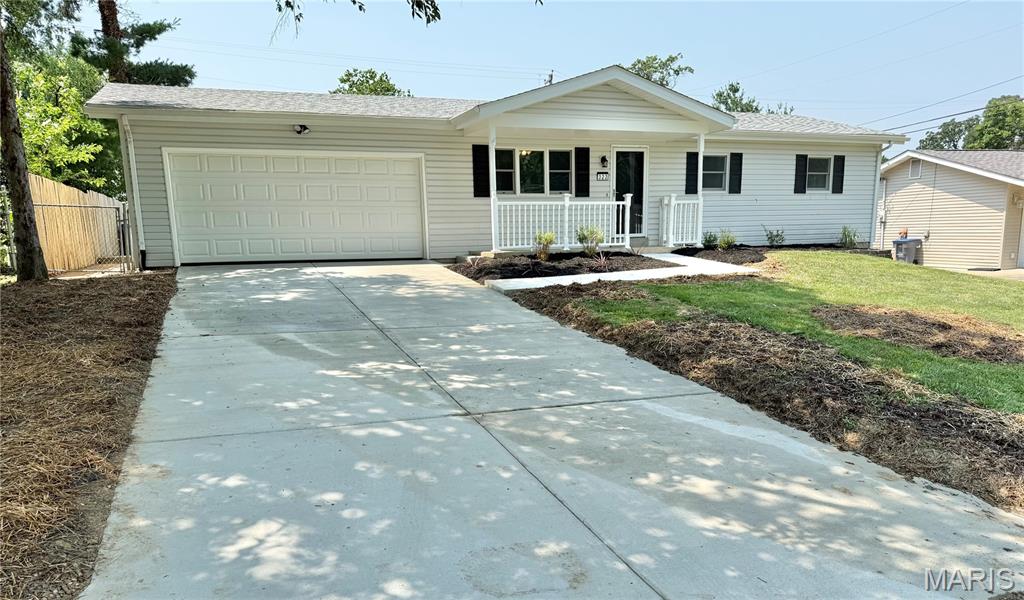 323 Linda Lane Property Photo 2