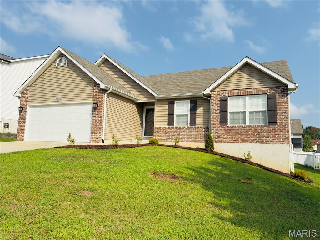 4115 S Milford Property Photo 1
