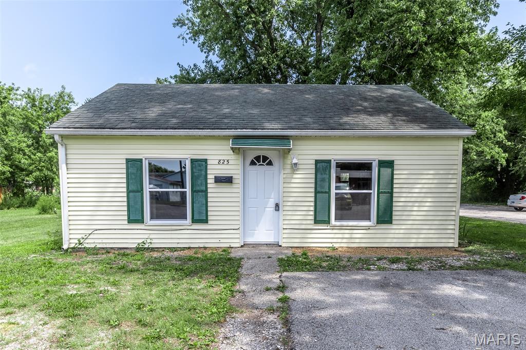 825 N High Street Property Photo 1