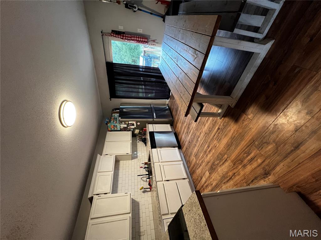 535 Chouteau Avenue Property Photo 4