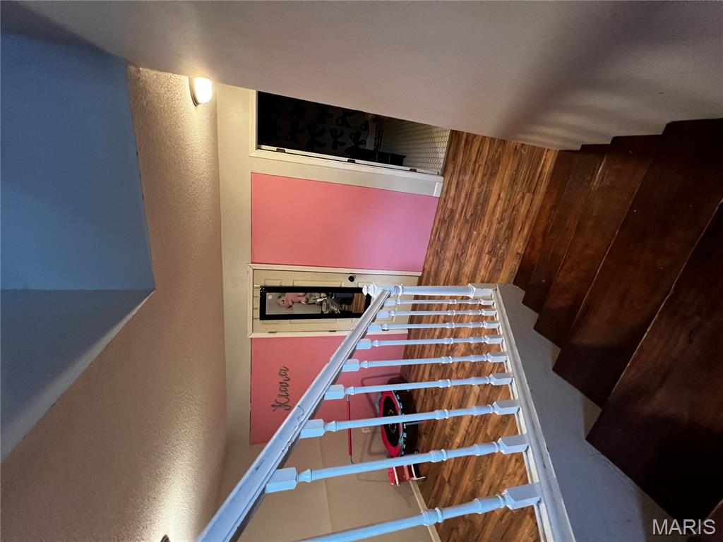 535 Chouteau Avenue Property Photo 9