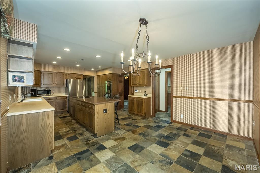2731 Christy Avenue Property Photo 24