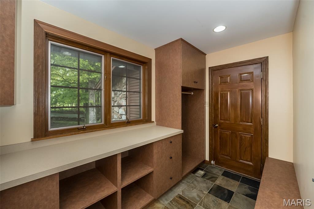 2731 Christy Avenue Property Photo 28