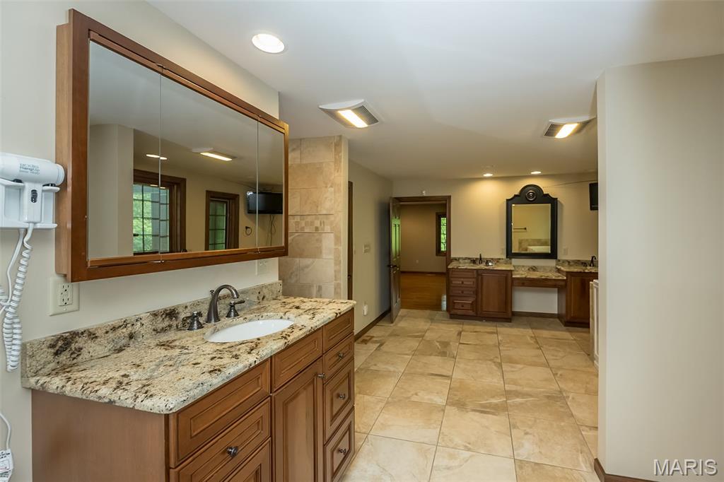 2731 Christy Avenue Property Photo 43