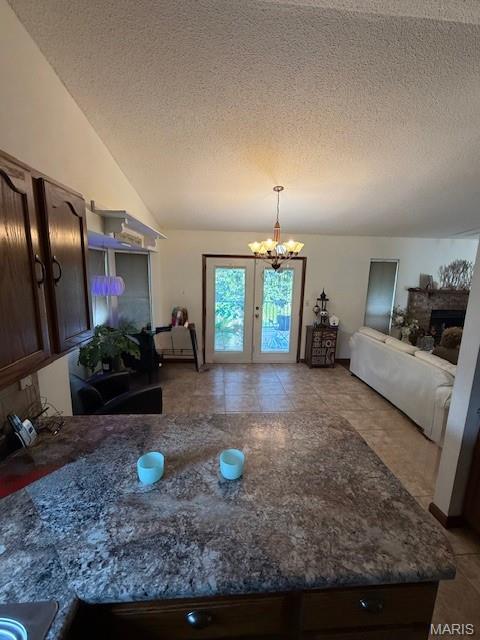 2112 Granite Court Property Photo 3