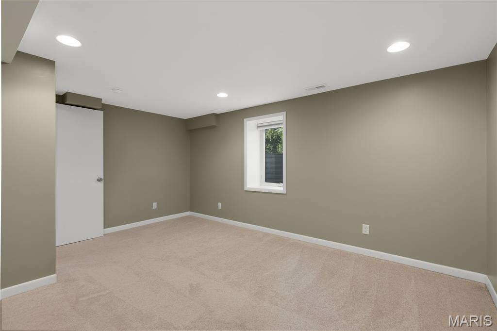 19 W Ladue Estates Drive Property Photo 35