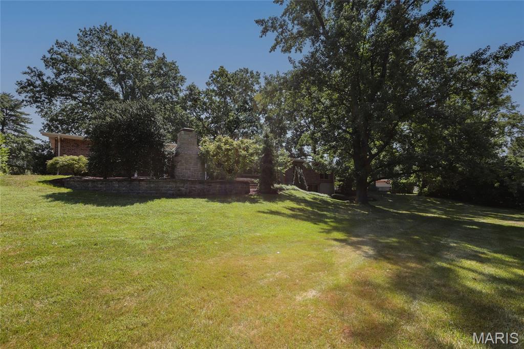19 W Ladue Estates Drive Property Photo 42