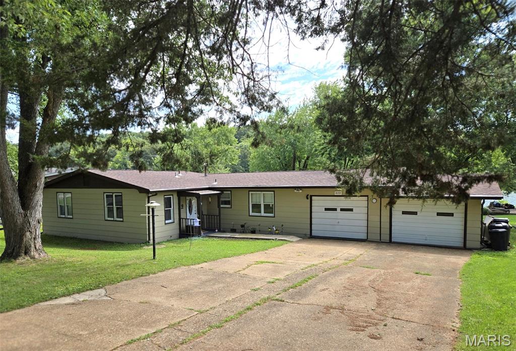 4173 S Shore Drive Property Photo 1