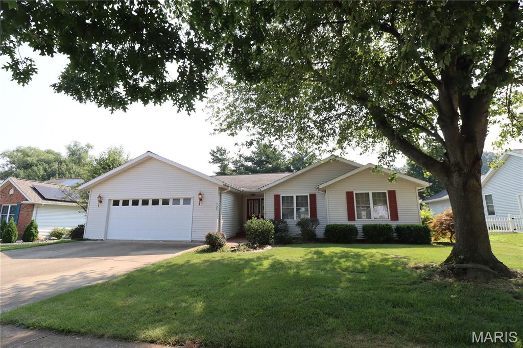 702 Poplar Street Property Photo 1