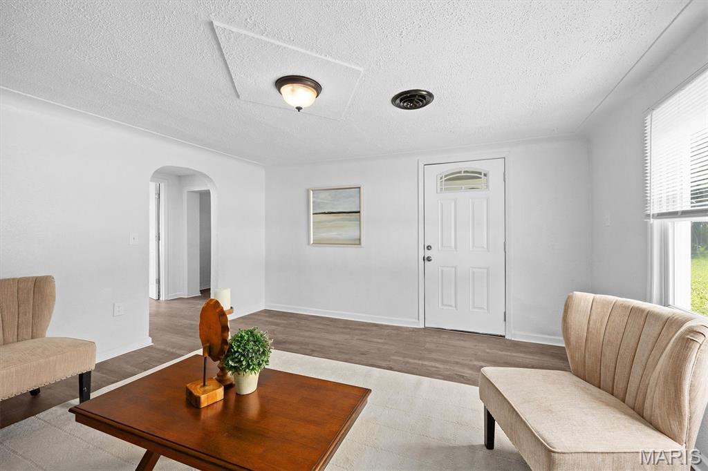 434 Ohio Avenue Property Photo 6