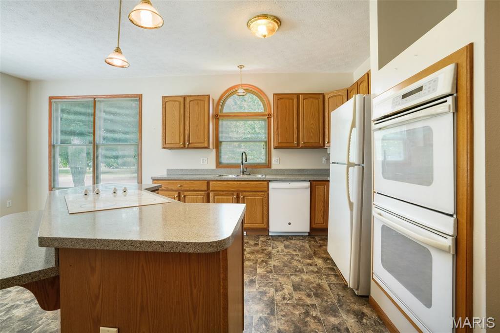 401 Marty Graten Court Property Photo 21