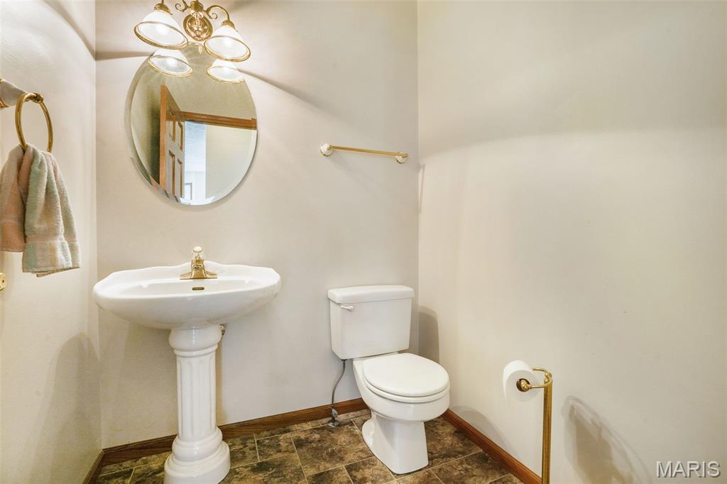 401 Marty Graten Court Property Photo 23