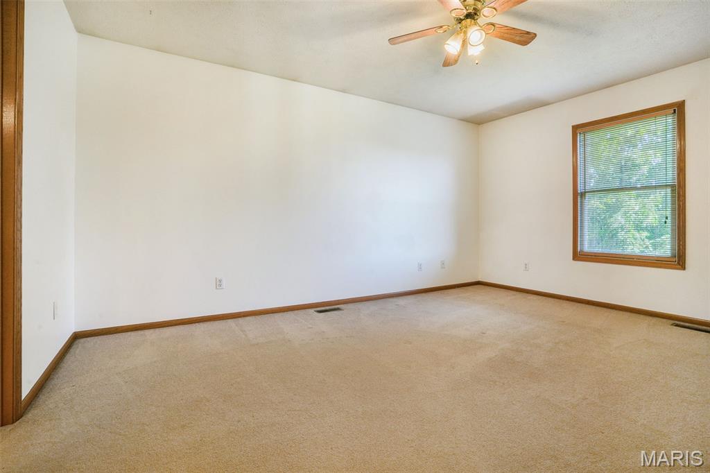 401 Marty Graten Court Property Photo 35