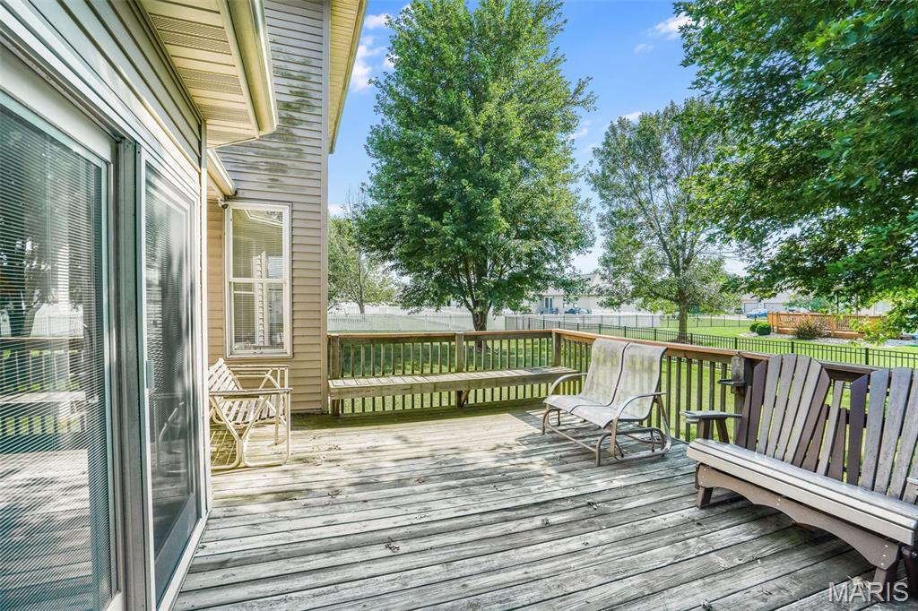 401 Marty Graten Court Property Photo 51