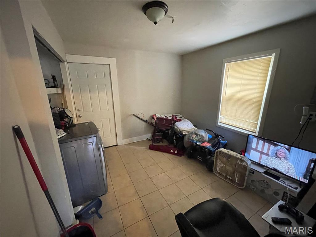 9721 Vickie Place Property Photo 8