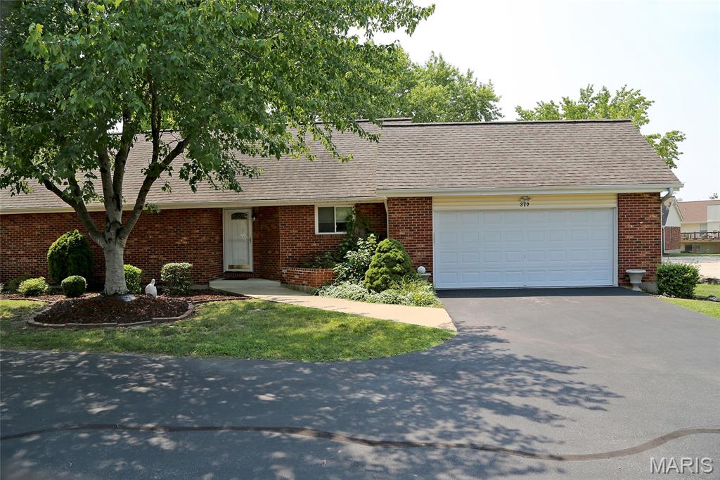 372 Windsor Place Property Photo 1