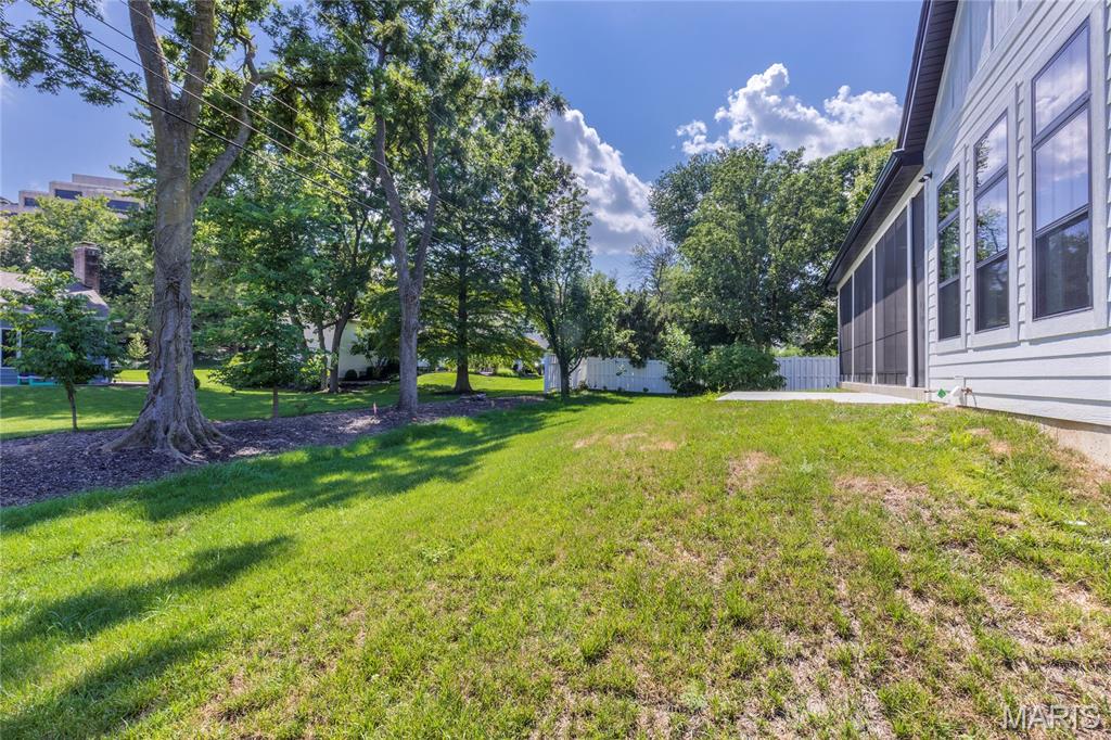 12502 Ridgefield Drive Property Photo 56