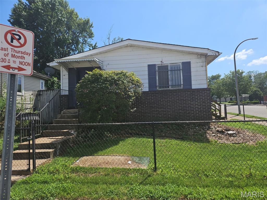2248 Sullivan Avenue Property Photo 1