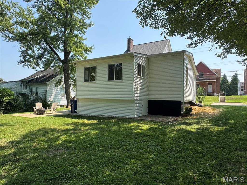 323 W Cleveland Avenue Property Photo 2