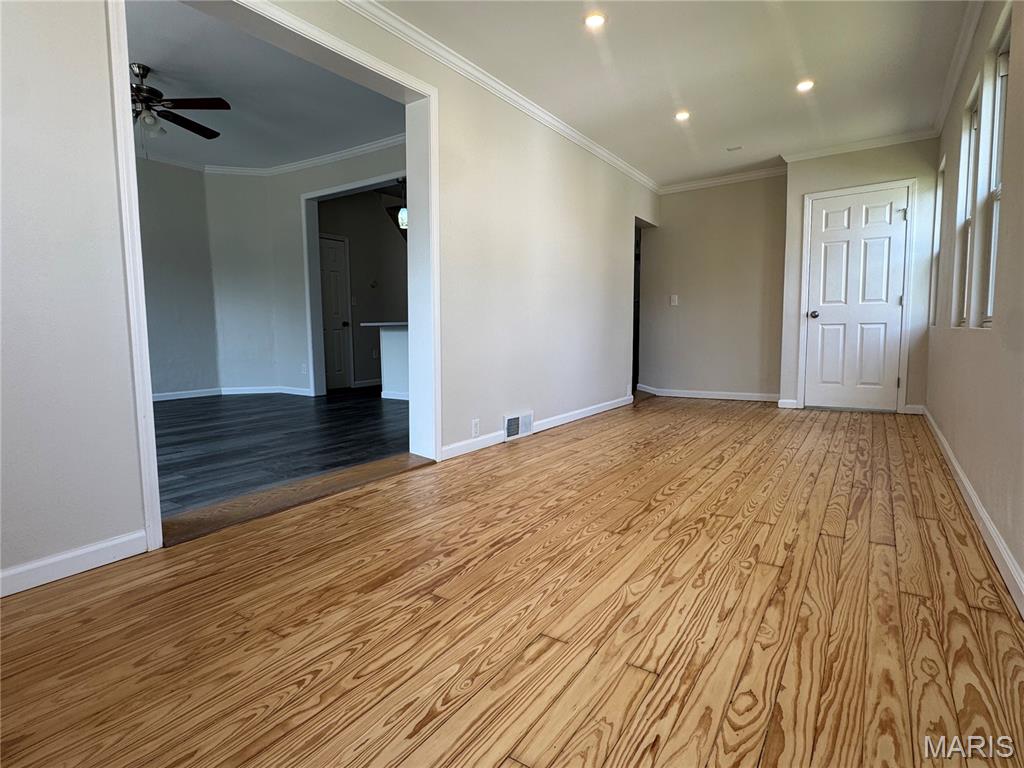 323 W Cleveland Avenue Property Photo 9
