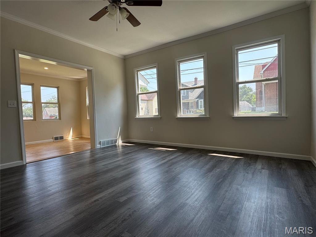 323 W Cleveland Avenue Property Photo 12