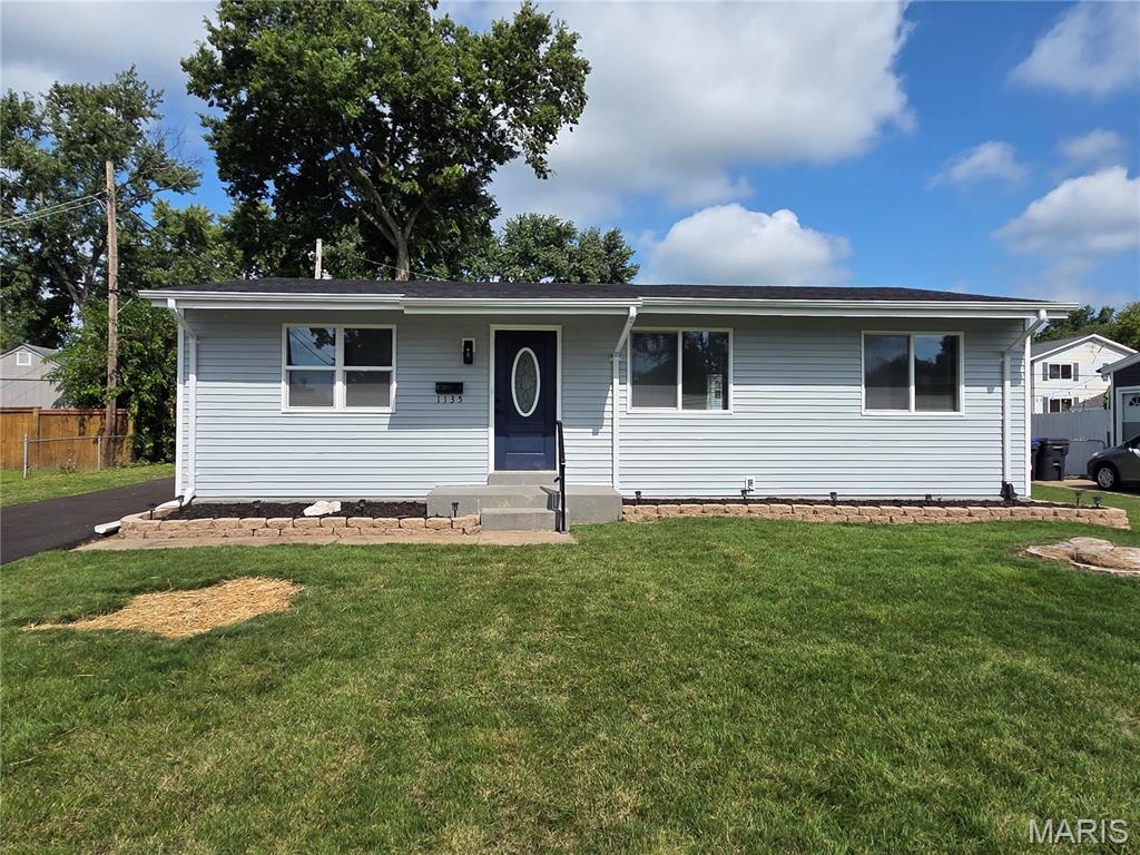 1135 Campion Lane Property Photo 1