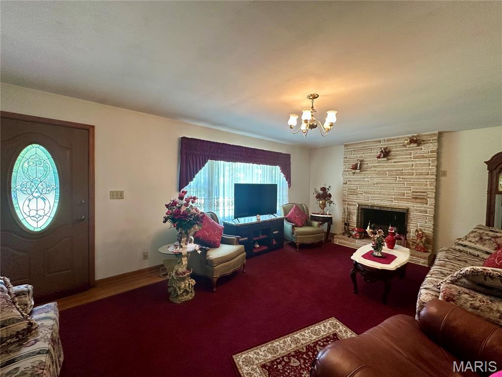 1854 Osage Drive Property Photo 3