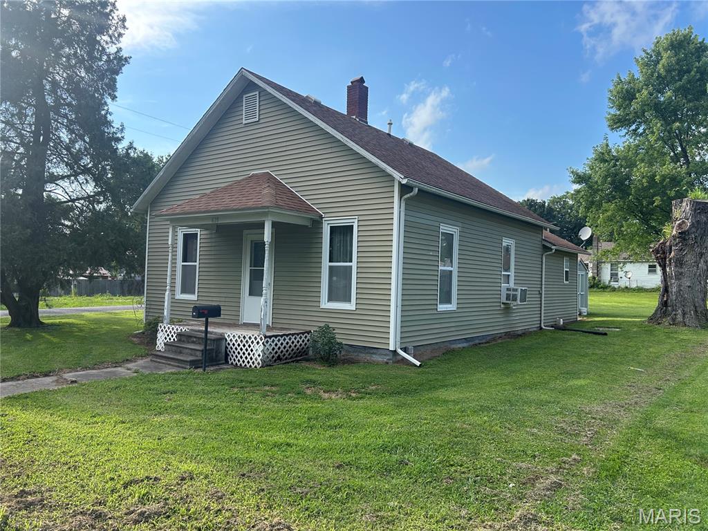 628 Lincoln Property Photo 1