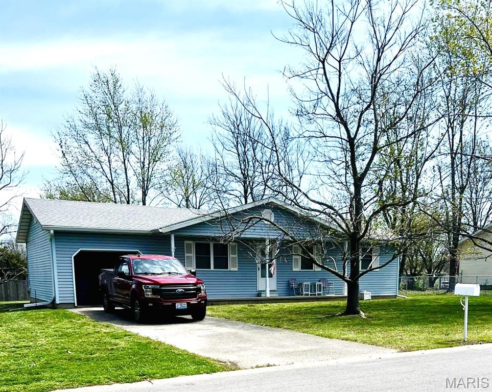 1524 Tekary Street Property Photo 1