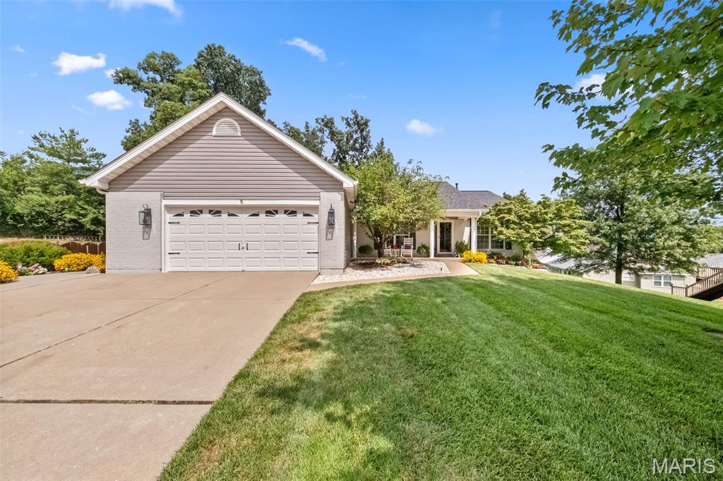 5 Saint Libory Court