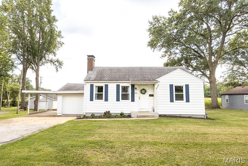 1513 Mascoutah Avenue Property Photo 1