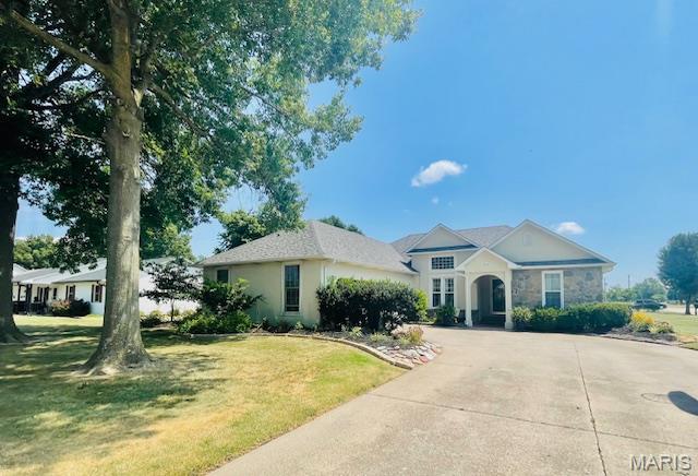866 Auburn Drive