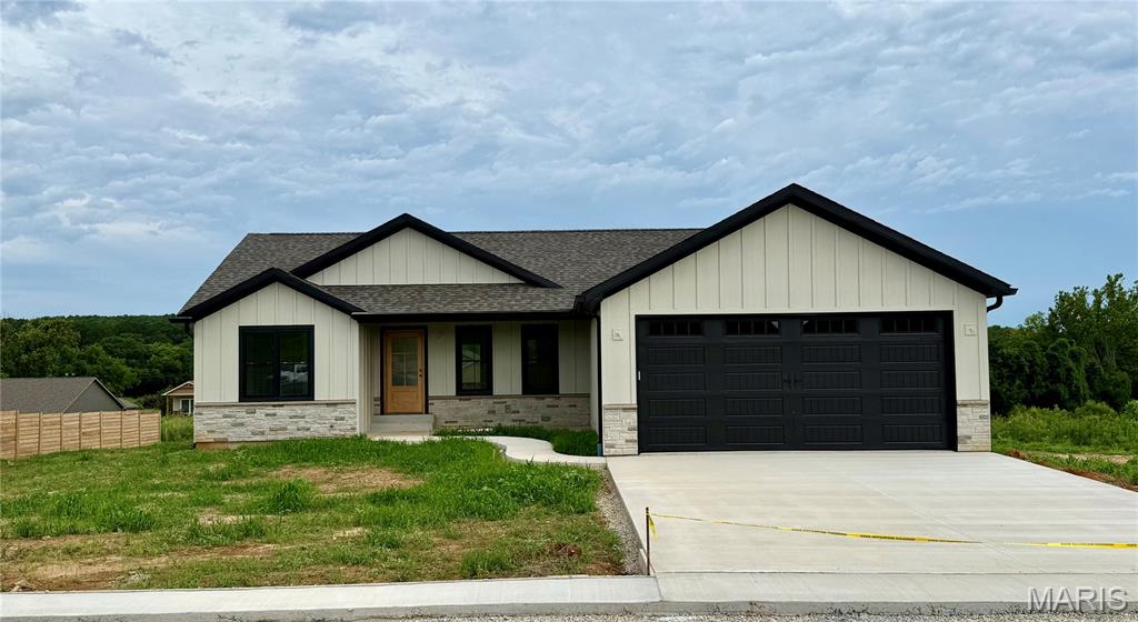 10233 Riehl Farm Drive Property Photo 1