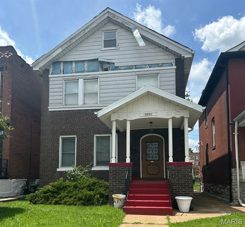 4253 Holly Avenue Property Photo 1