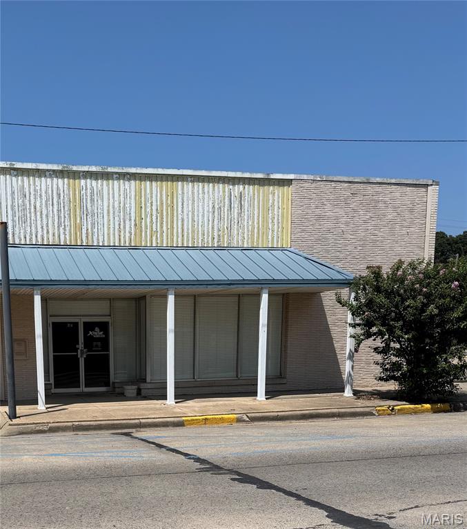 314 E Main Street Property Photo 1