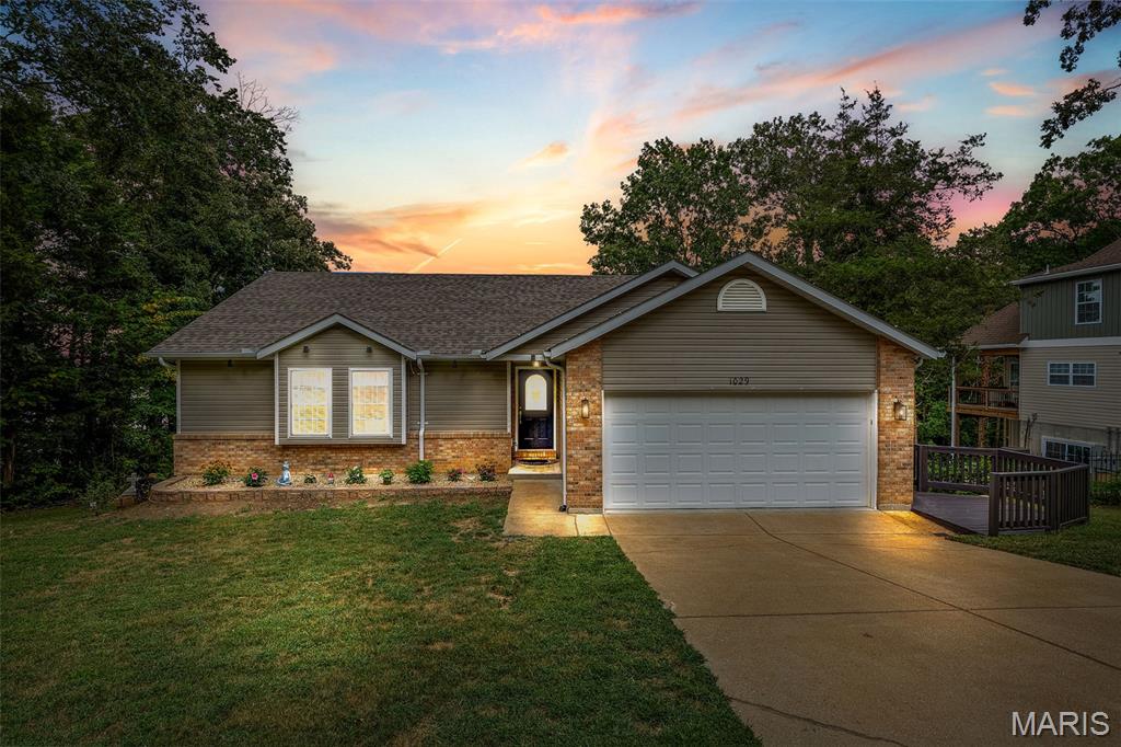 1029 S Lakeview Drive Property Photo
