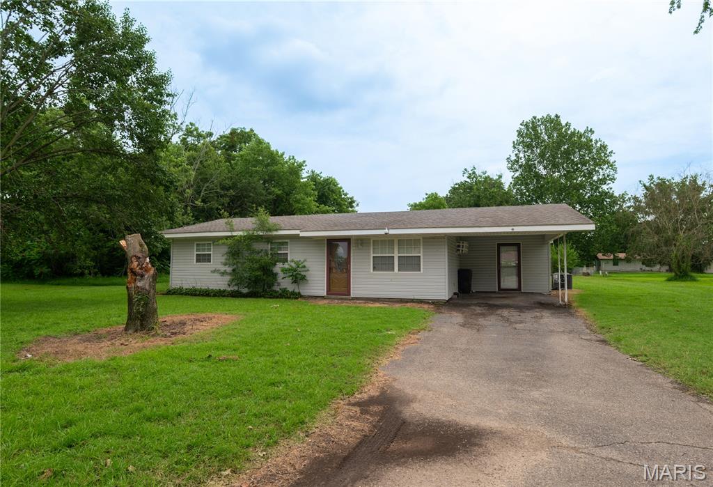 39352 W Sue Drive Property Photo 1