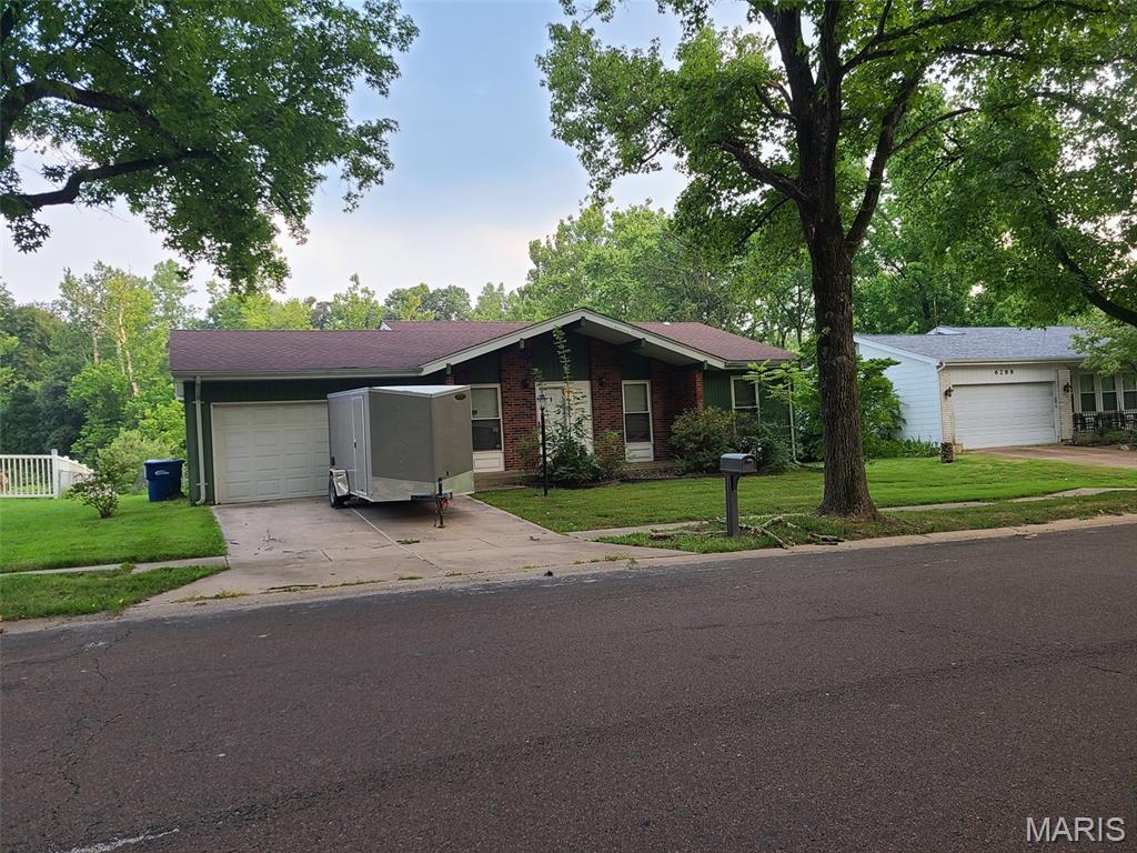 6300 Silver Fox Drive Property Photo 1