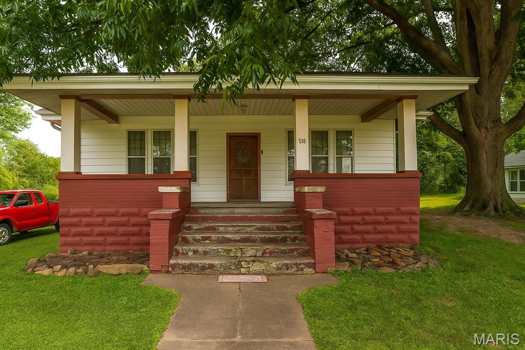 318 E 5th Street
