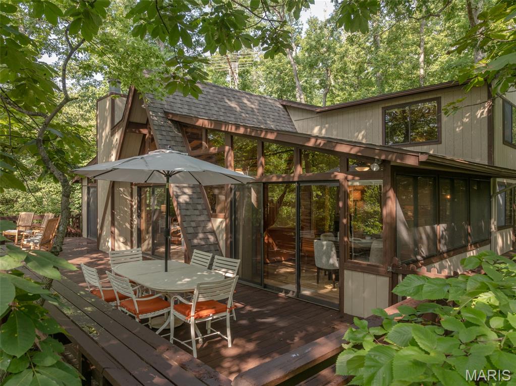 1210 Whitetail Woods Drive Property Photo 1