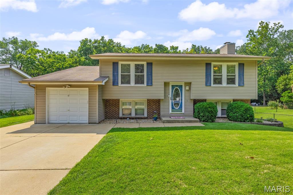 43 Oak Forest Drive Property Photo 1